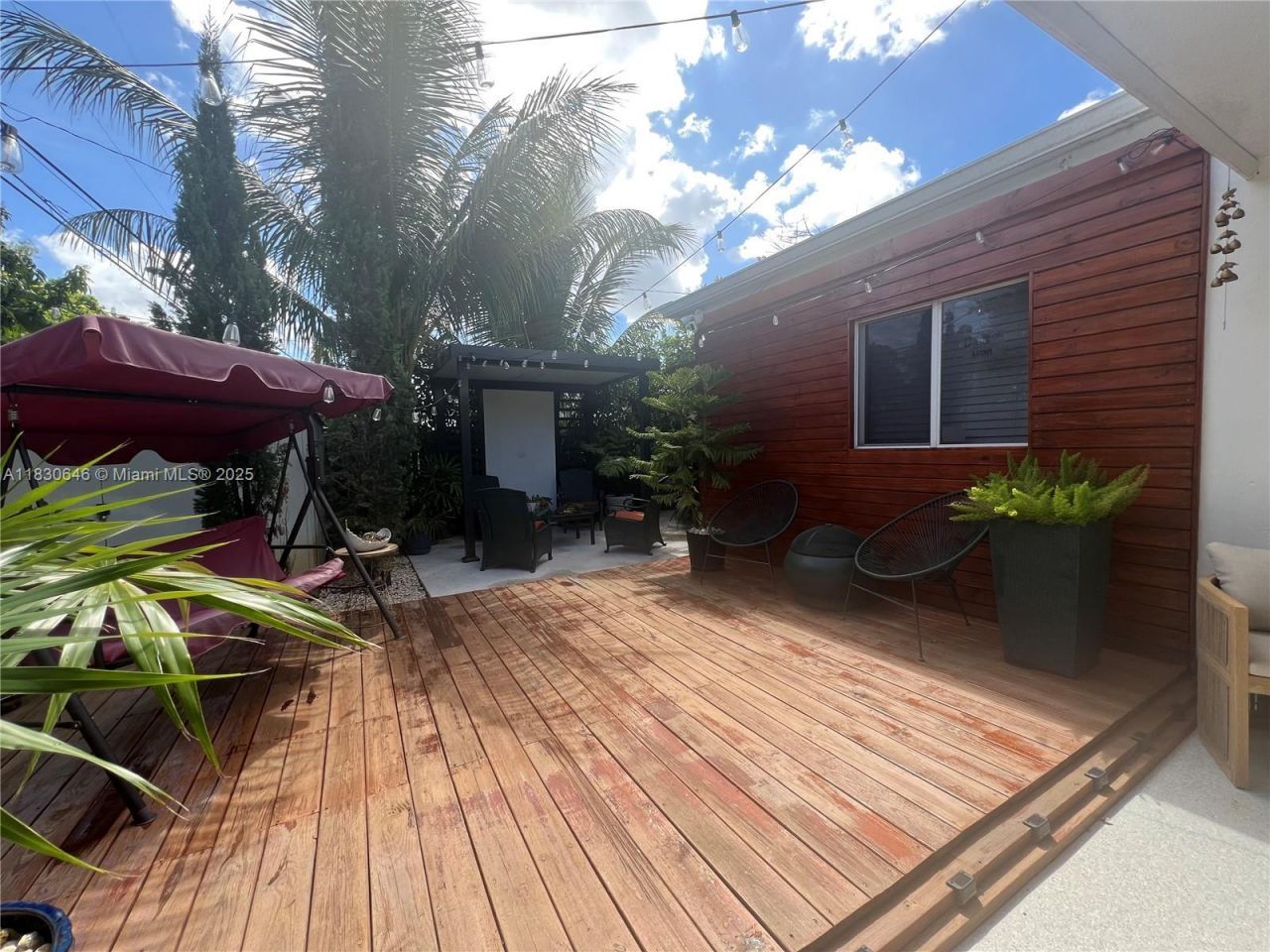 323 NW 105th St, Miami, FL 33150 Photo