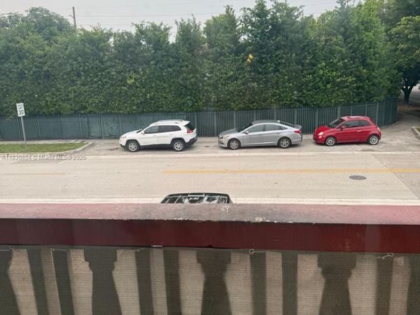 1000 W 28 St, Unit 15, Hialeah, FL 33010