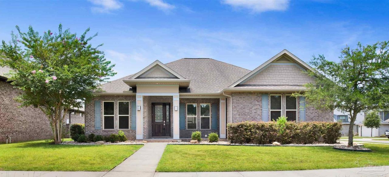 5936 Huntington Creek Blvd, Pensacola, FL 32526 Main Photo