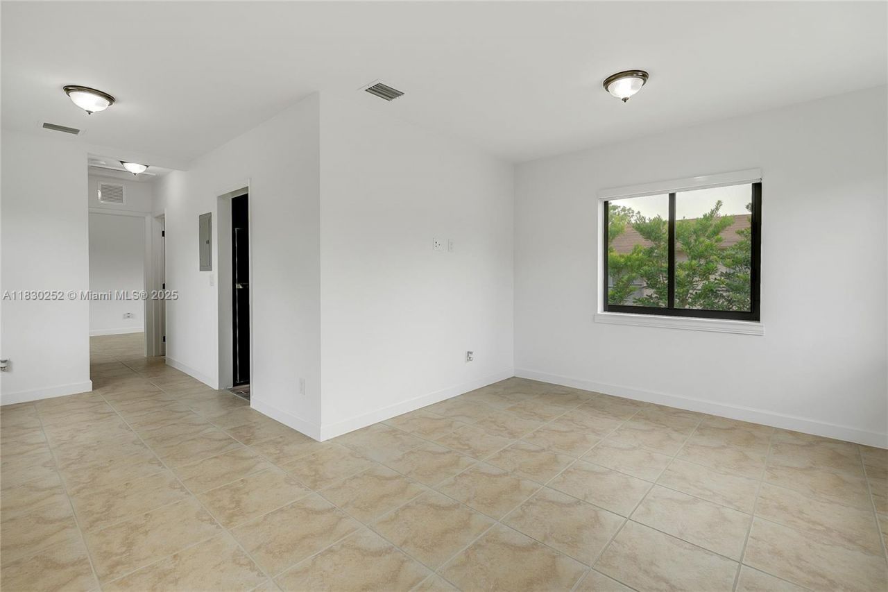 36 NW 52nd St, Miami, FL 33127 Photo