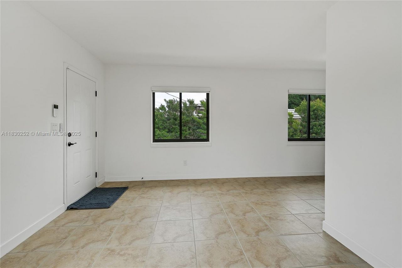 36 NW 52nd St, Miami, FL 33127 Photo