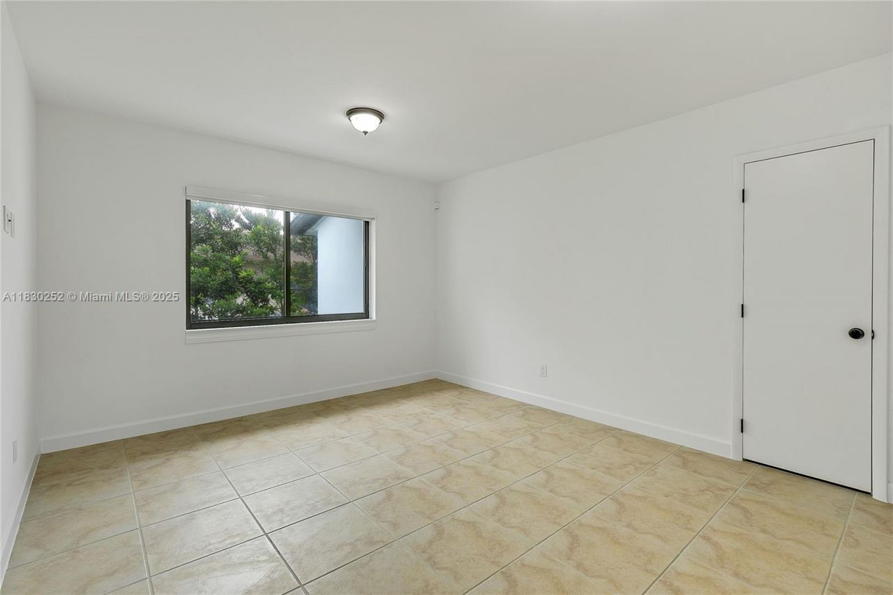 36 NW 52nd St, Miami, FL 33127 Photo