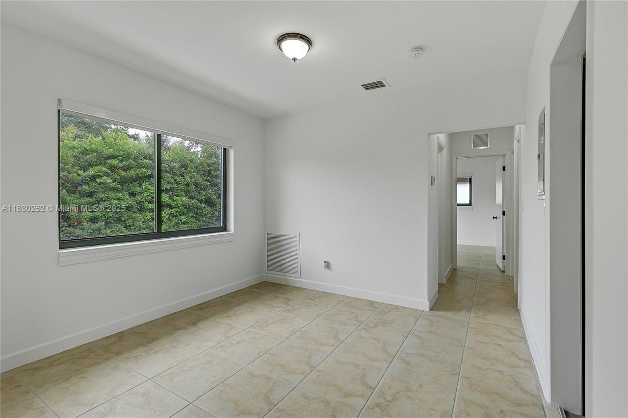 36 NW 52nd St, Miami, FL 33127 Photo