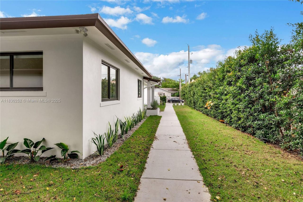 36 NW 52nd St, Miami, FL 33127 Photo