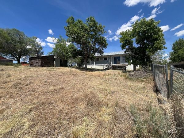 106 + 108 Gates Rd., West Magic, ID 83352