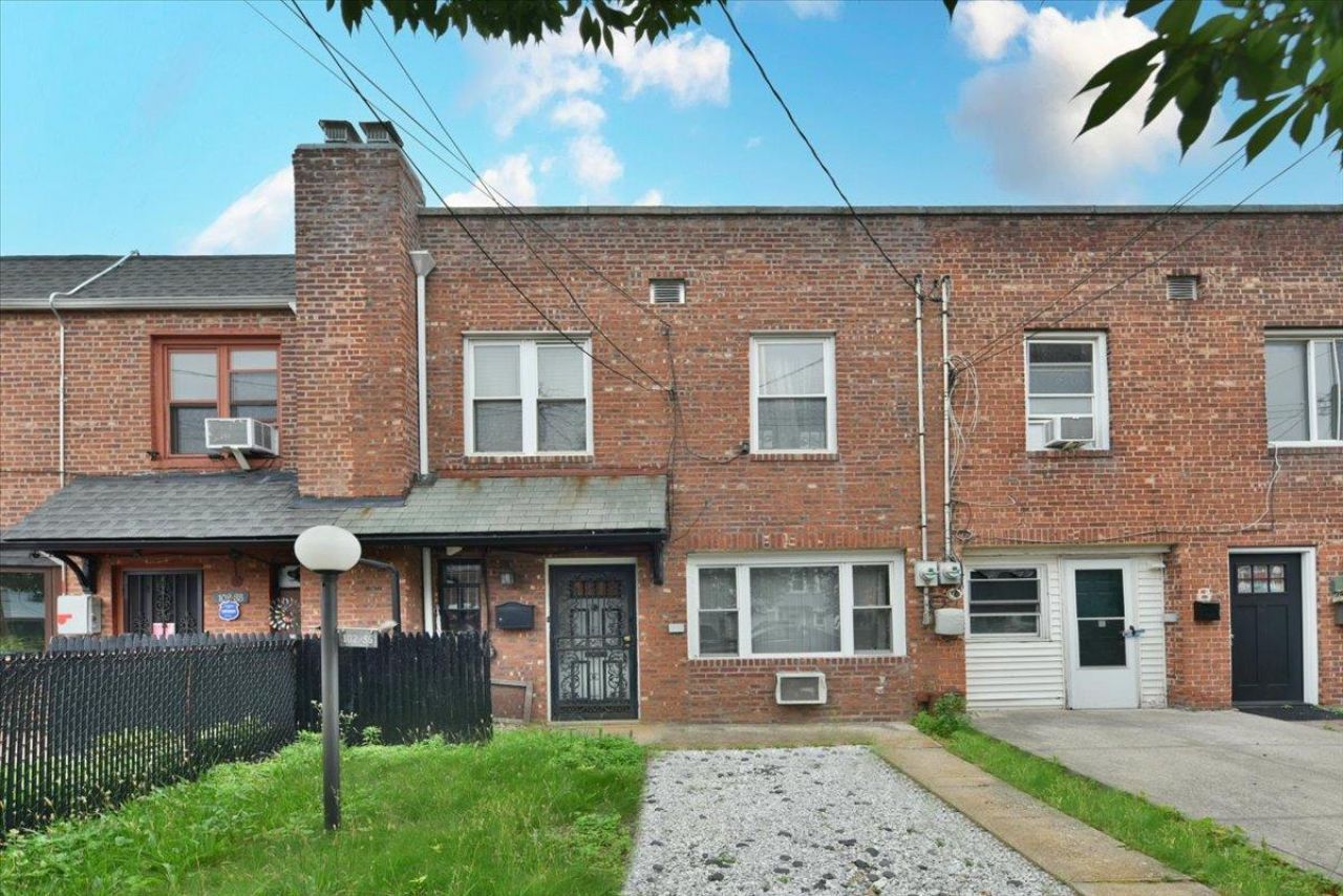 102-35 187th Street, Hollis, NY 11423 Main Photo