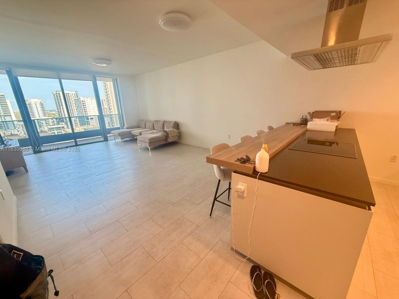 1000 Brickell Plz, Unit 2008, Miami, FL 33131 Photo