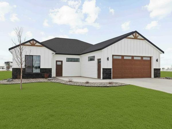 215 Emma Court, Mapleton, ND 58059