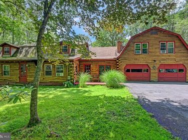 217 LOWER VALLEY DRIVE, KUNKLETOWN, PA 18058