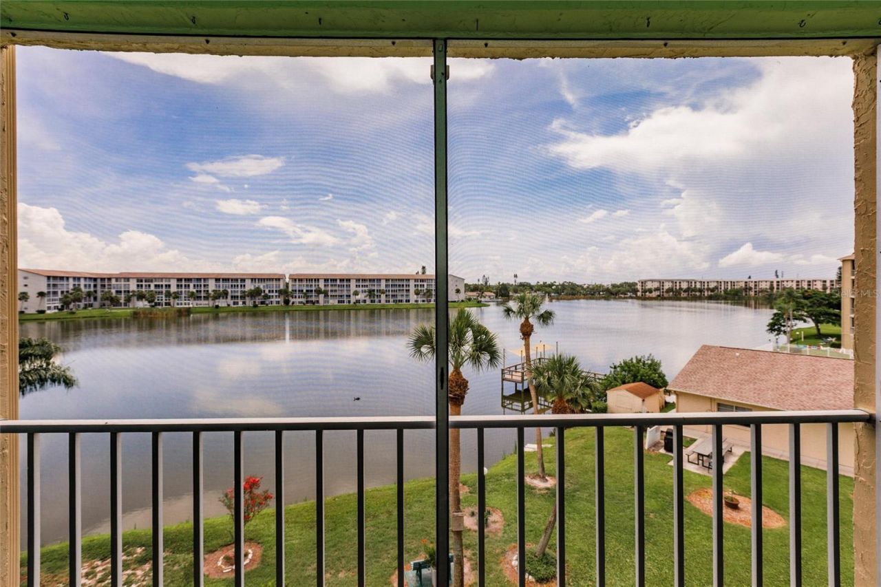 3635 Lake Bayshore Drive, Unit J-410, Bradenton, FL 34205 Photo
