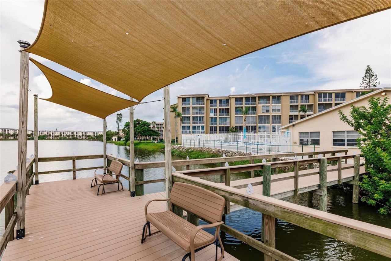 3635 Lake Bayshore Drive, Unit J-410, Bradenton, FL 34205 Photo