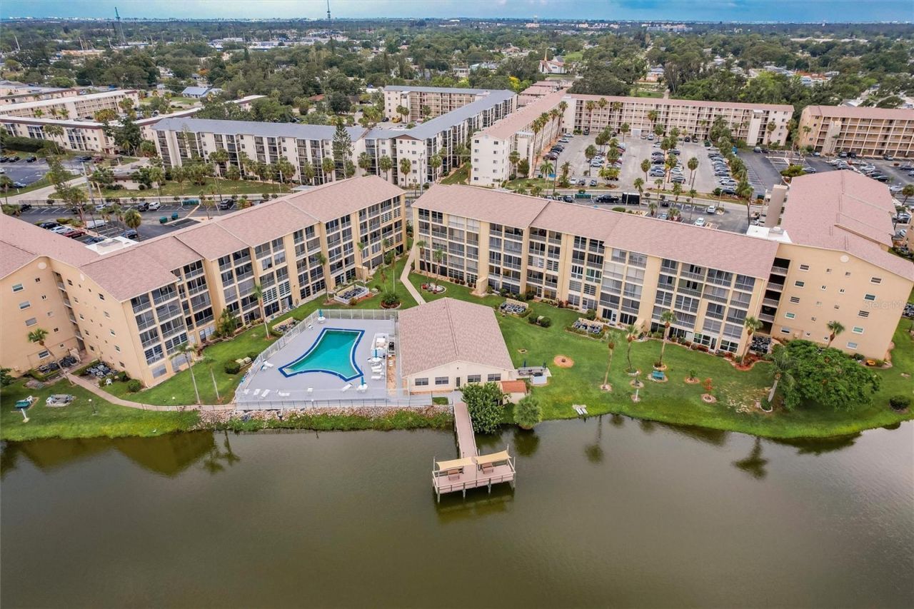 3635 Lake Bayshore Drive, Unit J-410, Bradenton, FL 34205 Photo