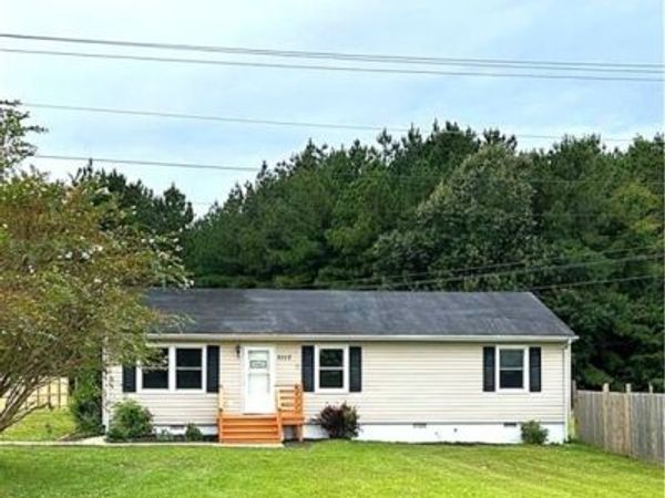 5117 Courtland Road, Disputanta, VA 23842