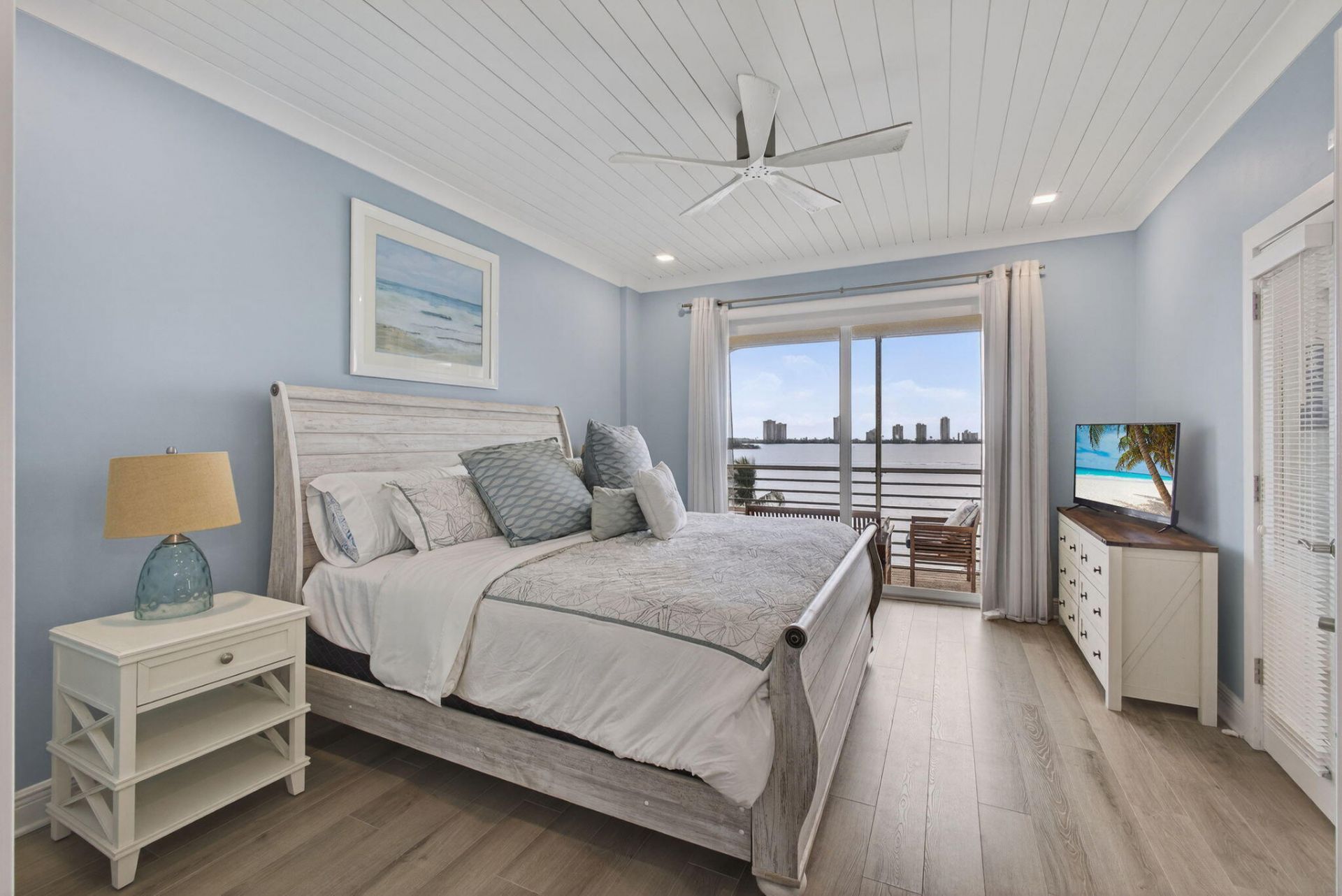 105 Paradise Harbour Boulevard, Unit 501, North Palm Beach, FL 33408 Photo