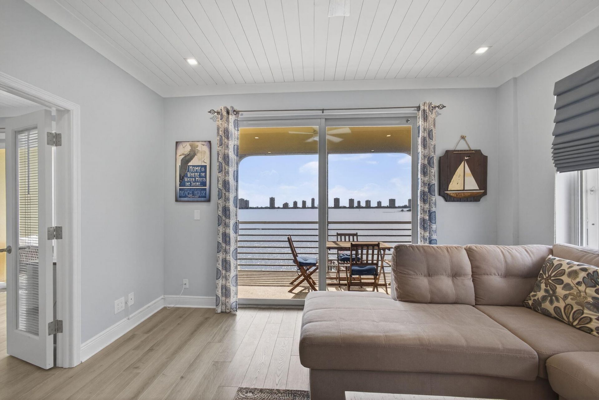 105 Paradise Harbour Boulevard, Unit 501, North Palm Beach, FL 33408 Photo