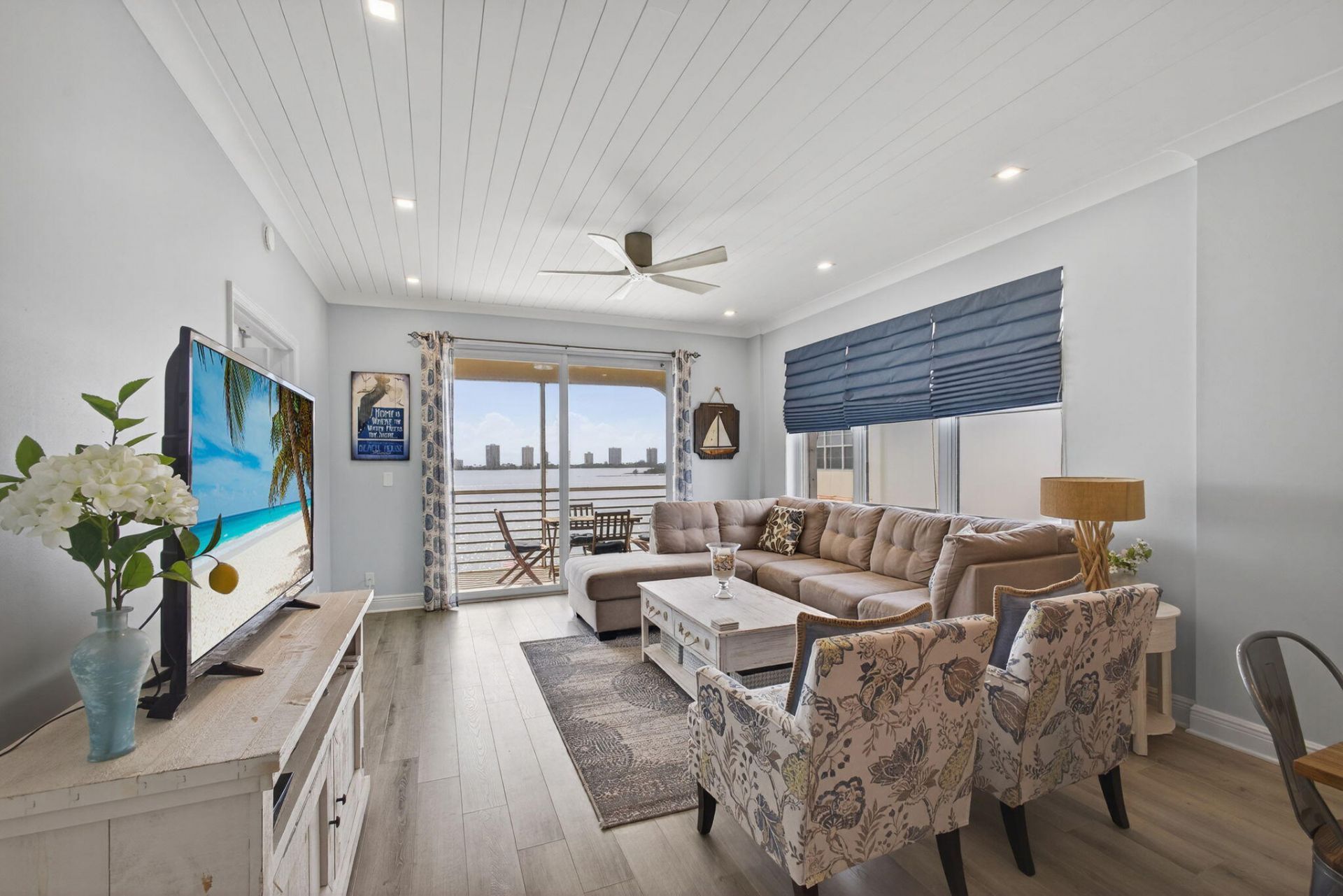 105 Paradise Harbour Boulevard, Unit 501, North Palm Beach, FL 33408 Photo