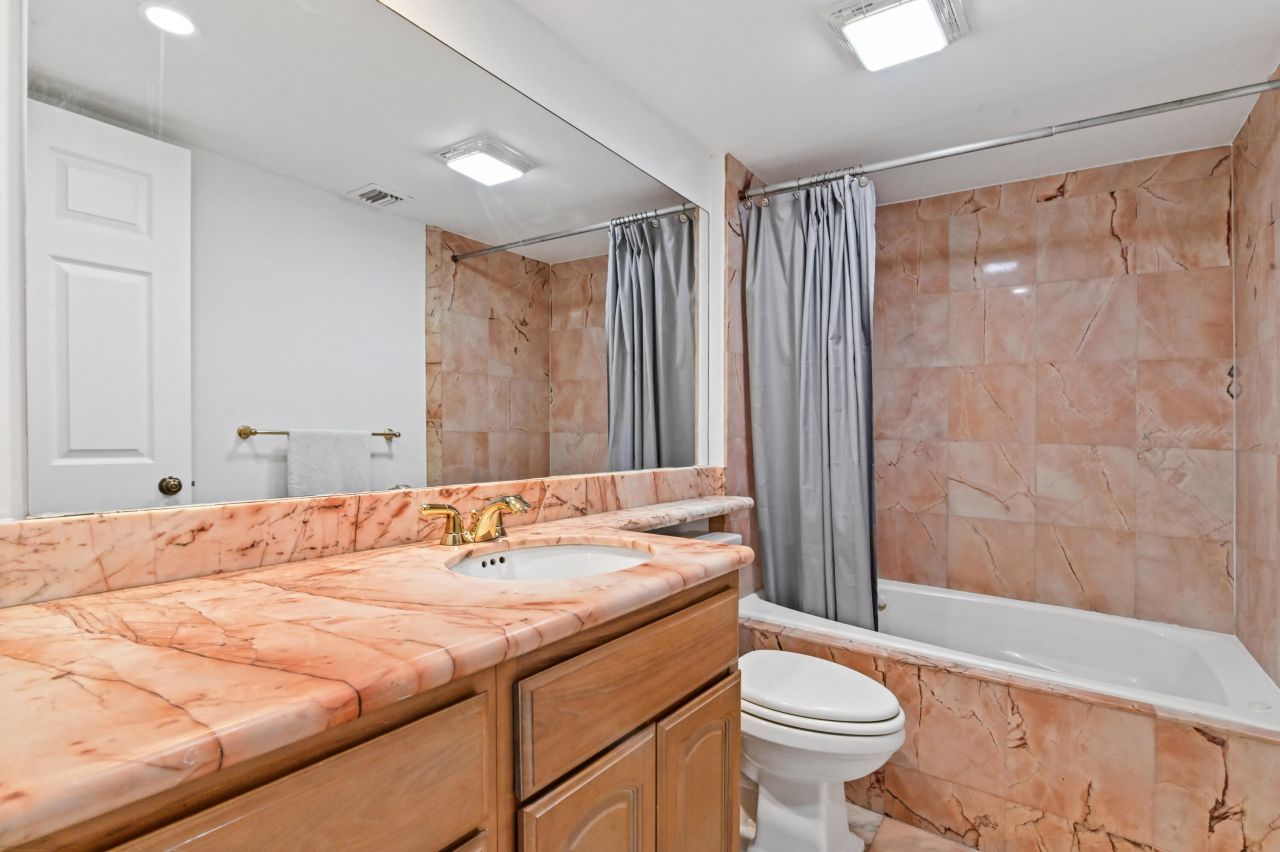 3507 Village Boulevard, Unit 406, West Palm Beach, FL 33409 Photo