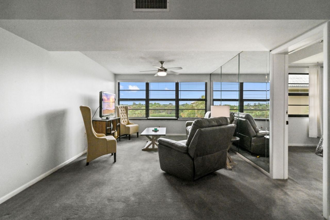 3507 Village Boulevard, Unit 406, West Palm Beach, FL 33409 Photo