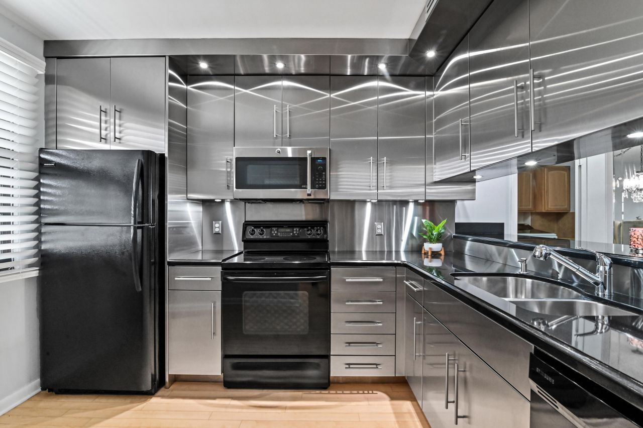 3507 Village Boulevard, Unit 406, West Palm Beach, FL 33409 Photo