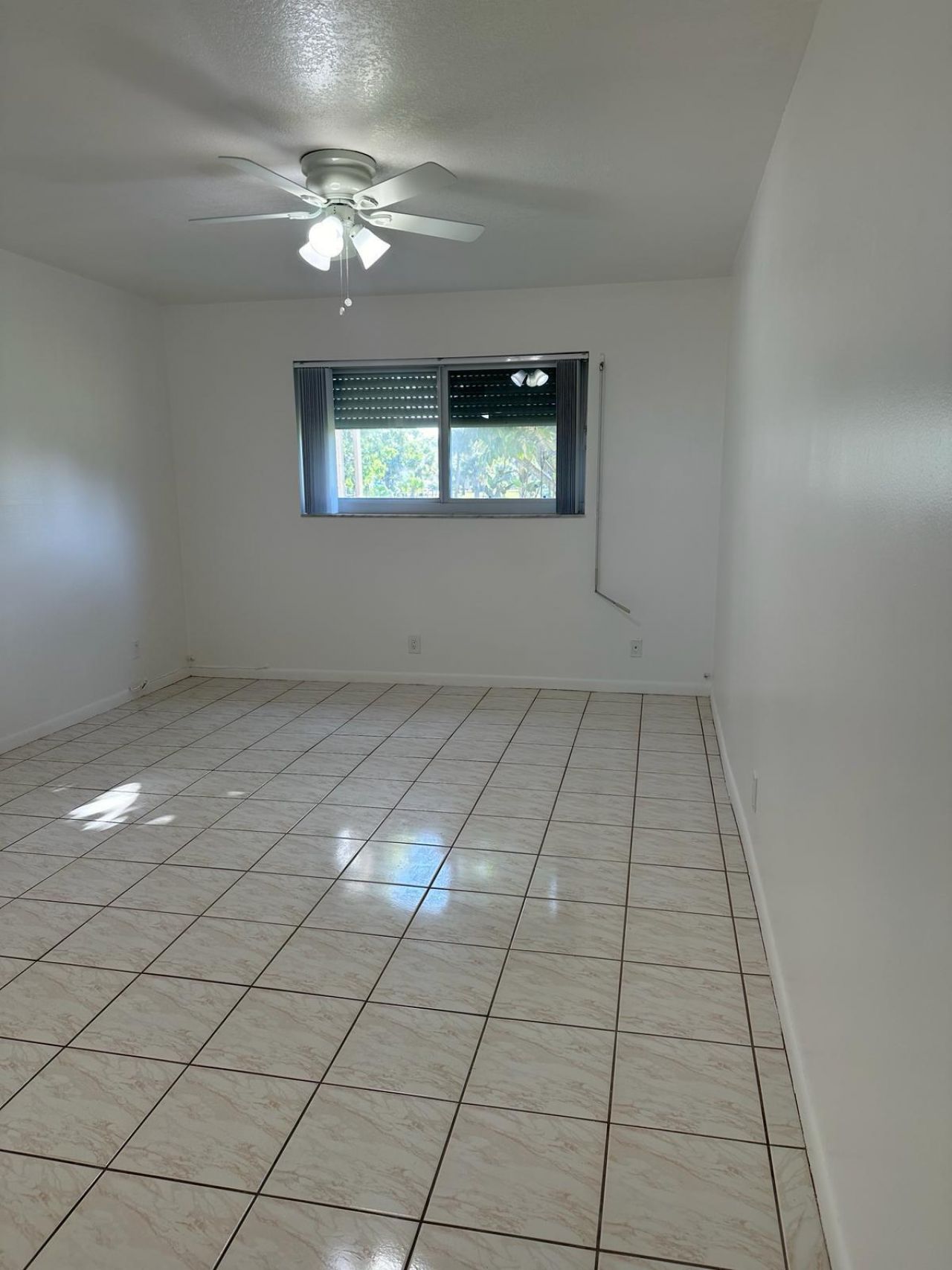 225 Bonnie Boulevard, Unit 116, Palm Springs, FL 33461 Photo