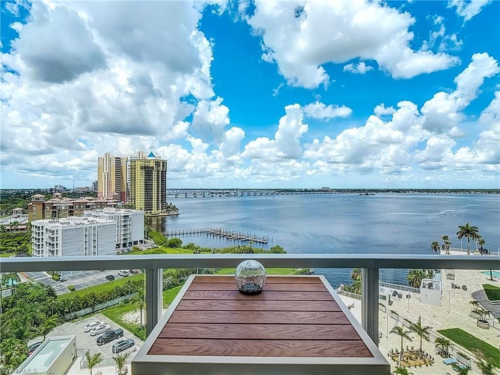 3000 Oasis Grand Blvd, Unit 1203, Fort Myers, FL 33916 Photo