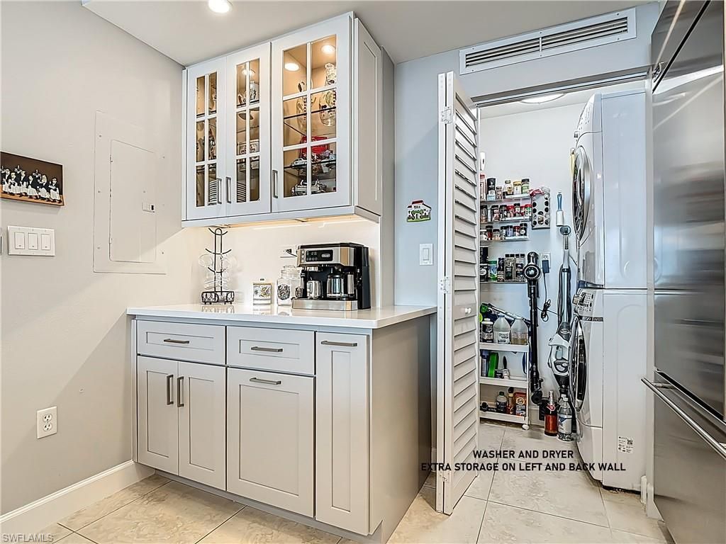 3000 Oasis Grand Blvd, Unit 1203, Fort Myers, FL 33916 Photo