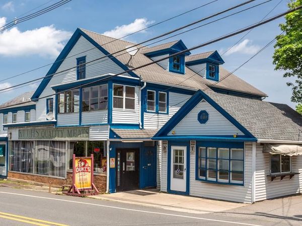 371 PITTSTOWN ROAD, PITTSTOWN, NJ 08867