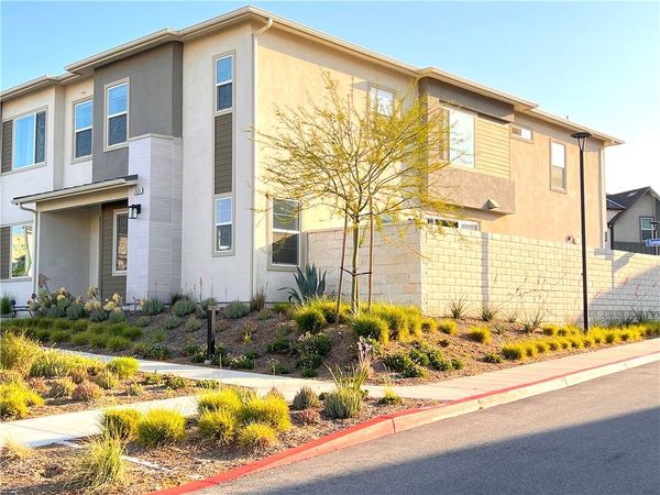 27620 Symphony Place, Valencia, CA 91381