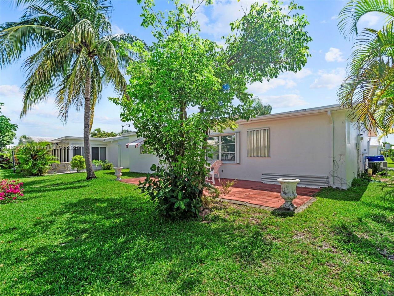 2991 NW 1st Dr, Pompano Beach, FL 33064 Photo