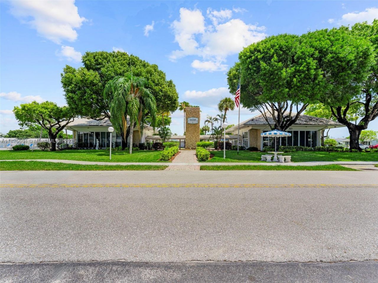 2991 NW 1st Dr, Pompano Beach, FL 33064 Photo