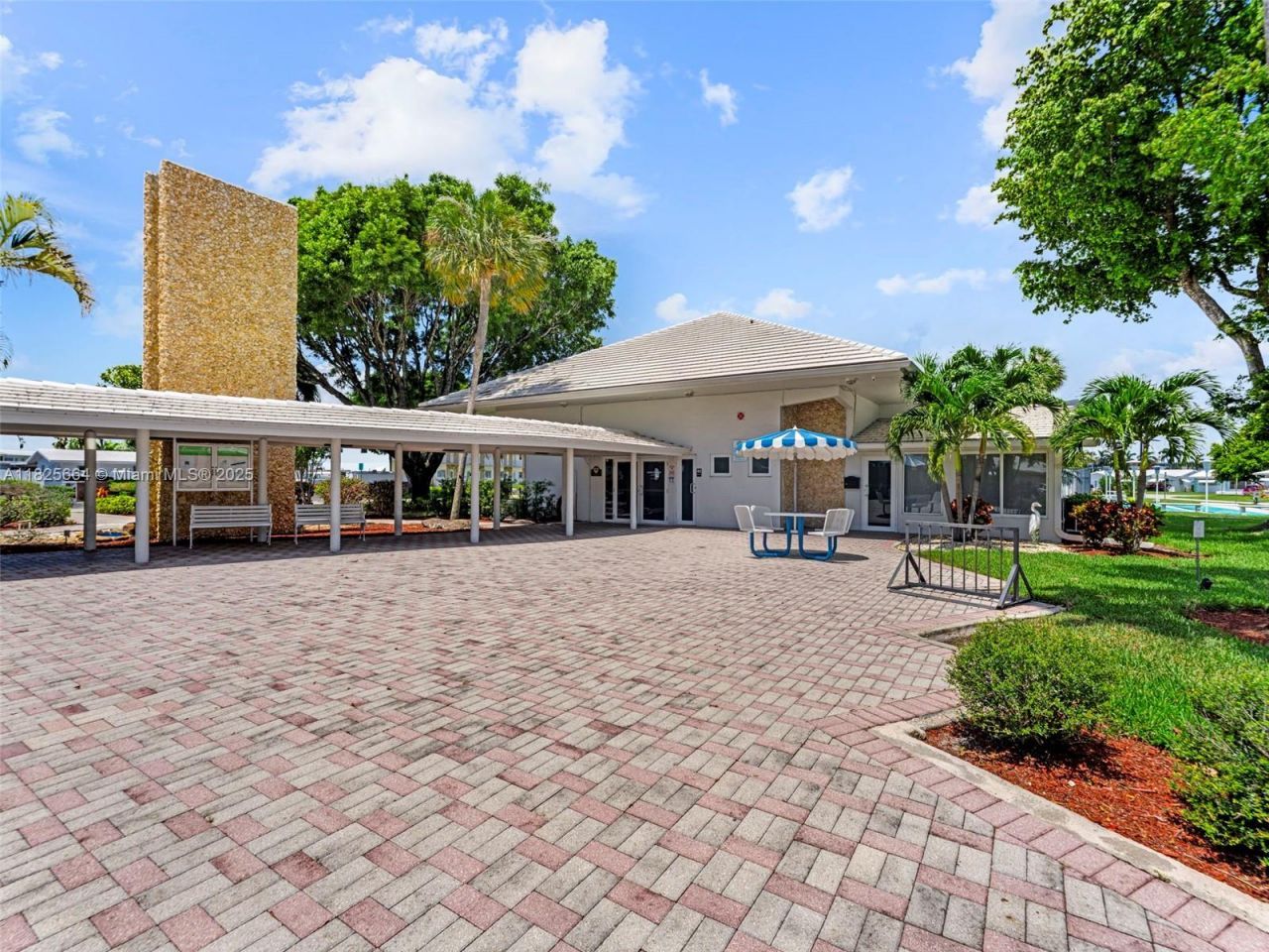 2991 NW 1st Dr, Pompano Beach, FL 33064 Photo