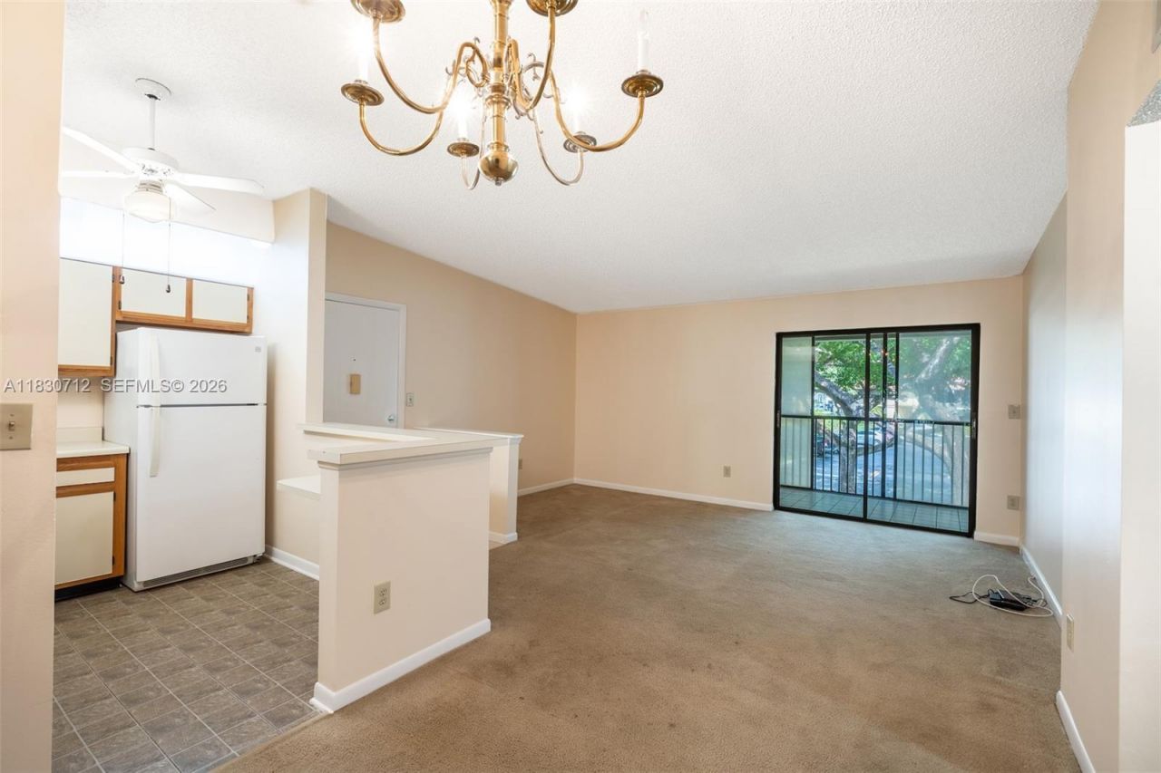 10869 W Clairmont Cir, Unit 209, Tamarac, FL 33321 Photo