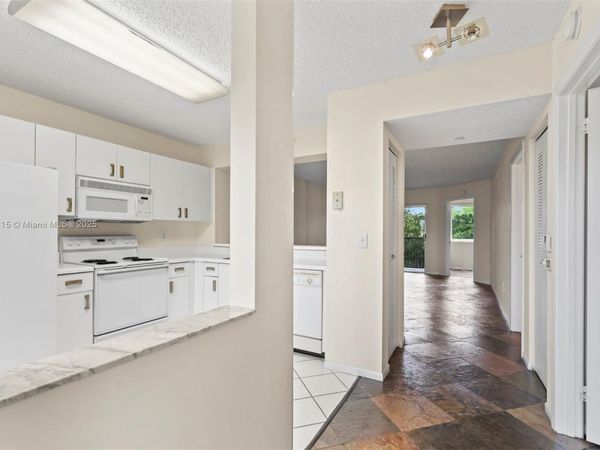 9511 Weldon Cir, Unit G406, Tamarac, FL 33321