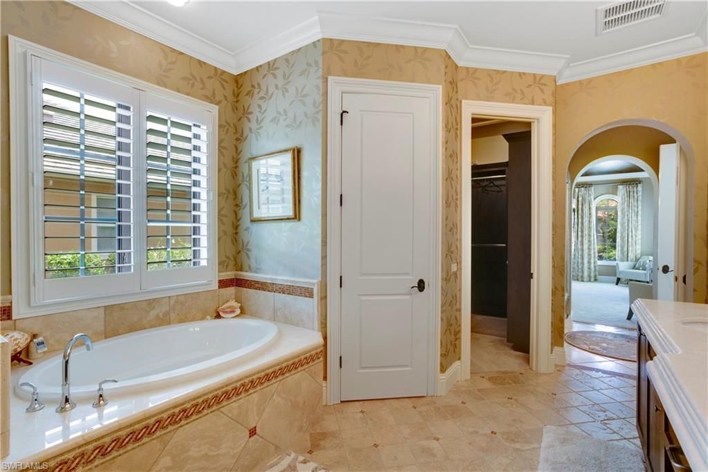 2138 El Dorado Pkwy W, Cape Coral, FL 33914 Photo