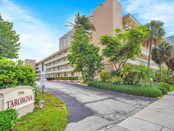 1936 S Ocean Dr, Unit 6D, Hallandale Beach, FL 33009