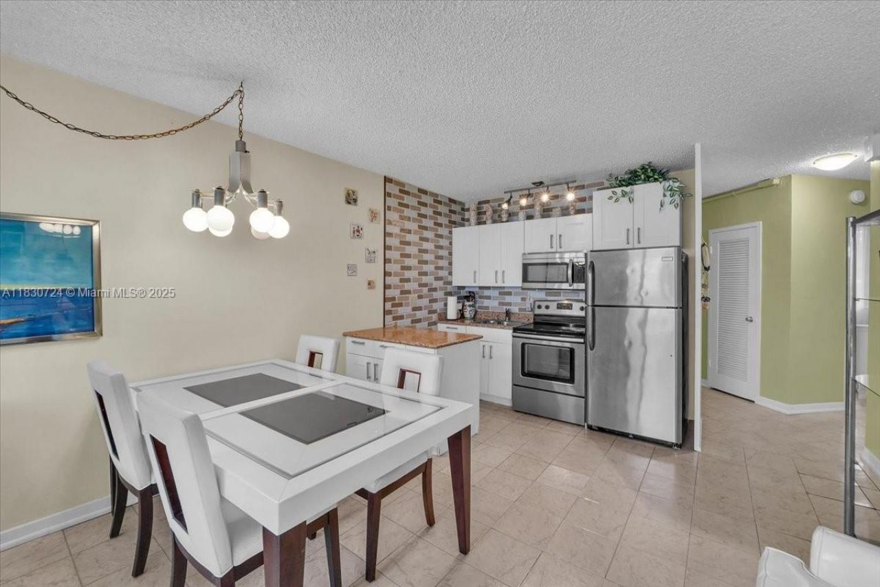 1936 S Ocean Dr, Unit 6D, Hallandale Beach, FL 33009 Photo
