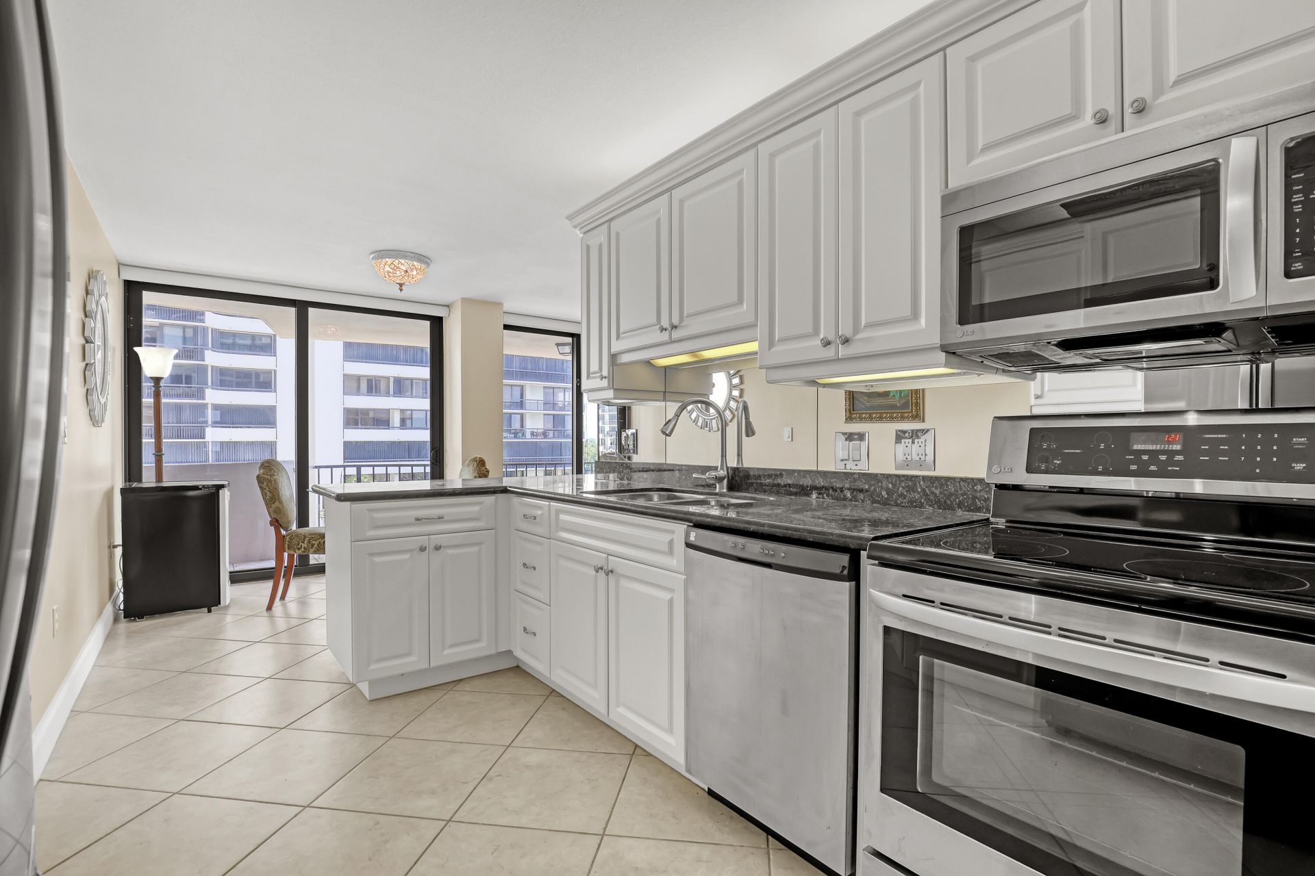 4200 N Ocean Drive, Unit 2-403, Singer Island, FL 33404 Photo