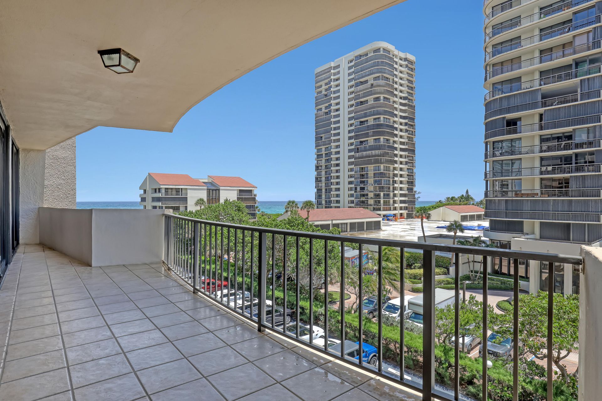 4200 N Ocean Drive, Unit 2-403, Singer Island, FL 33404 Photo