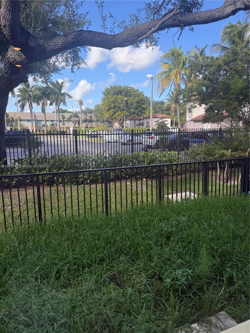 5145 SW 37th St, Pembroke Park, FL 33023 Photo