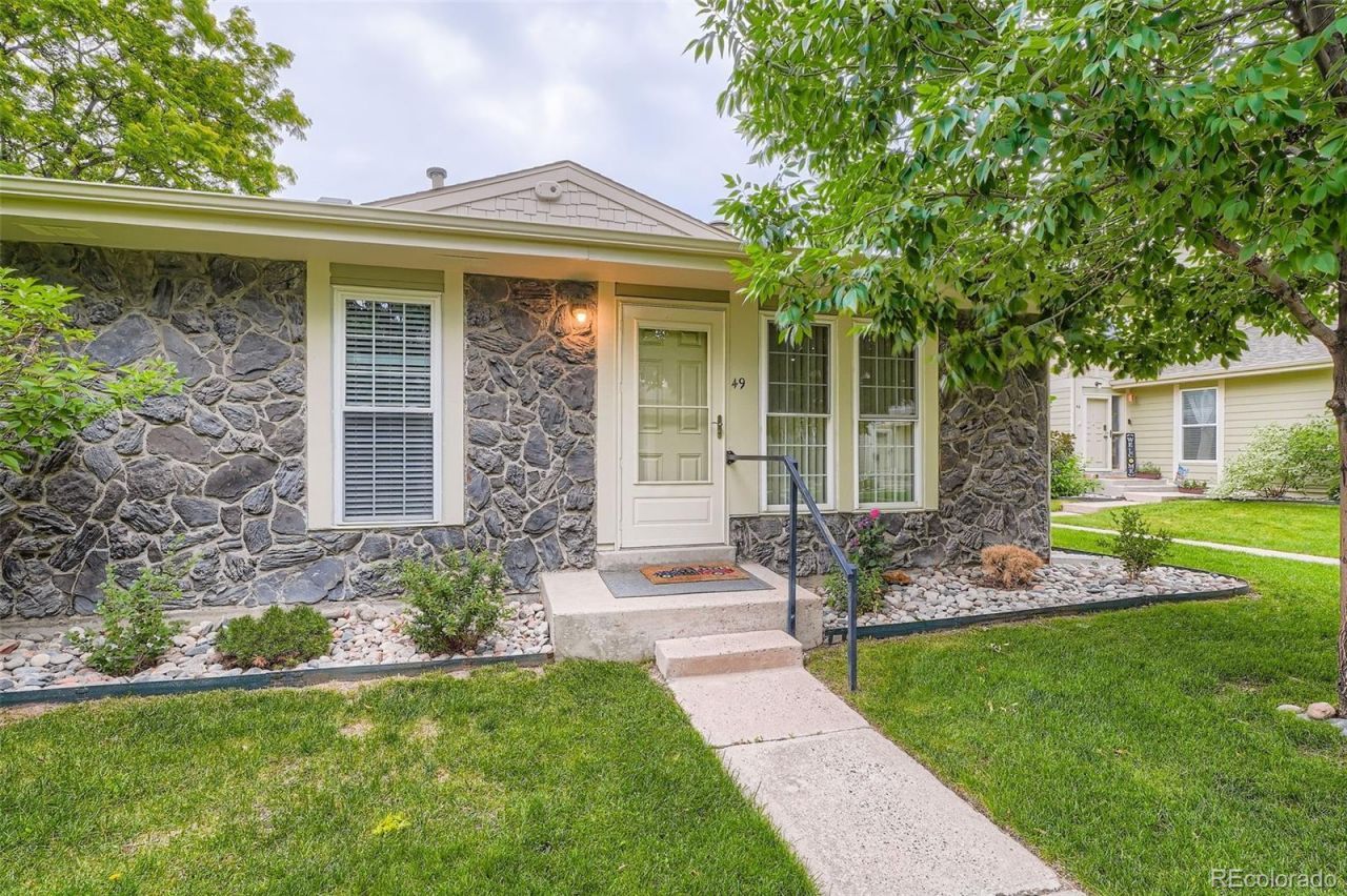 1250 S Monaco Street Parkway, Unit 49, Denver, CO 80224 Main Photo