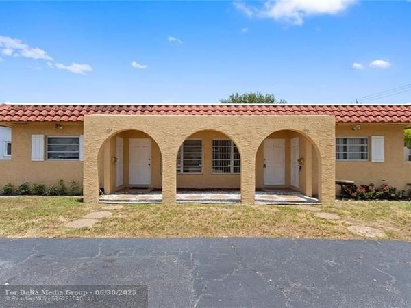 697 Ipswich St, Boca Raton, FL 33487