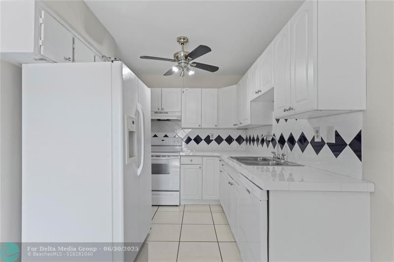 697 Ipswich St, Boca Raton, FL 33487 Photo