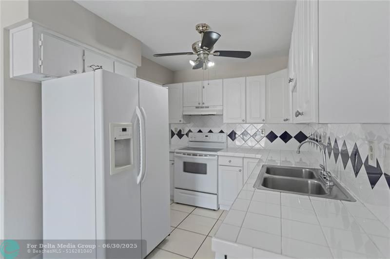 697 Ipswich St, Boca Raton, FL 33487 Photo