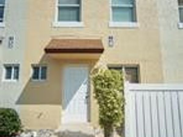 6617 Winfield Boulevard, Unit 4-1, Margate, FL 33063