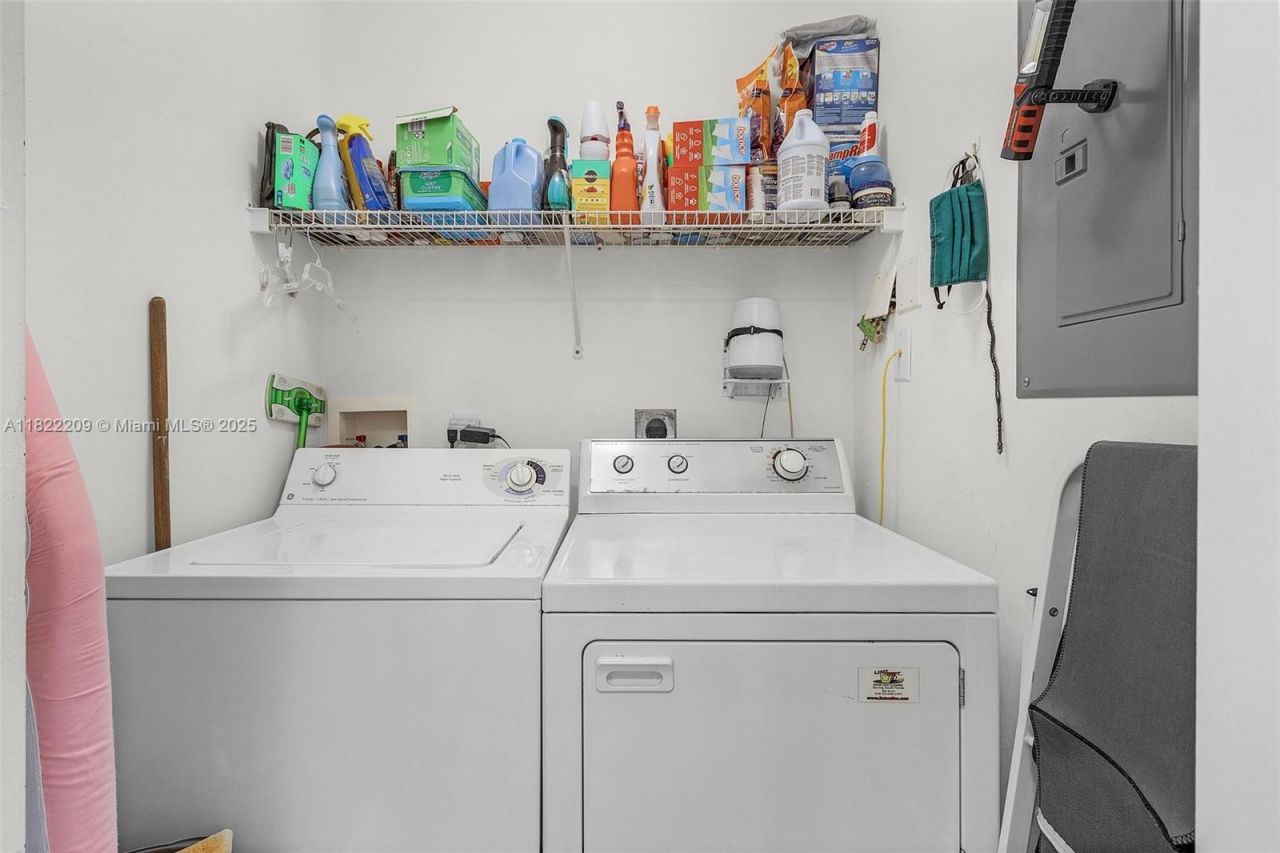 Please Call For Address, Unit 202, Cape Coral, FL 33904 Photo