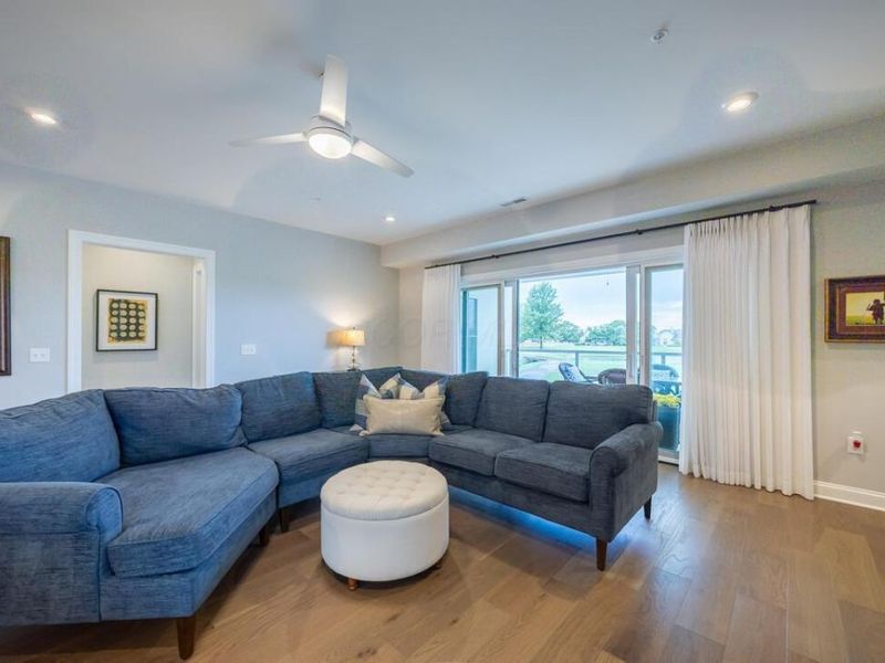 5211 Highpointe Lakes Drive, Unit 7105, Westerville, OH 43081 Photo 21