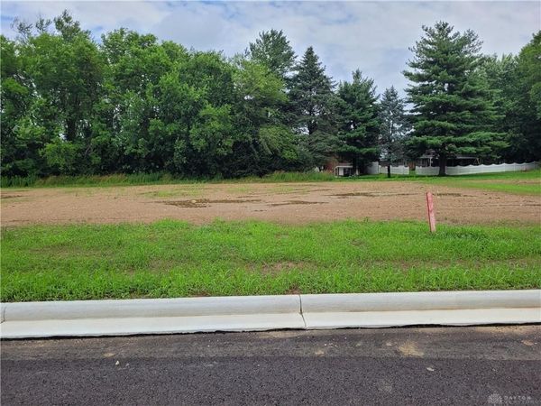 210 Charles Court, Covington, OH 45318