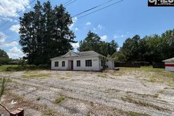 1452 Us Hwy 21 photo 4