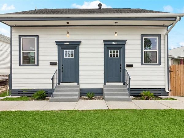1727 19 TOURO Street, New Orleans, LA 70116