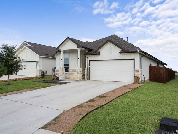 904 Brook Ave, New Braunfels, TX 78130